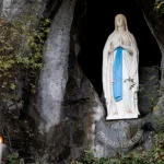 virgen de lourdes